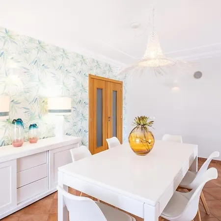 Isabella Holiday home